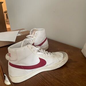 Men’s Nike Blazer high top sneakers size 10.